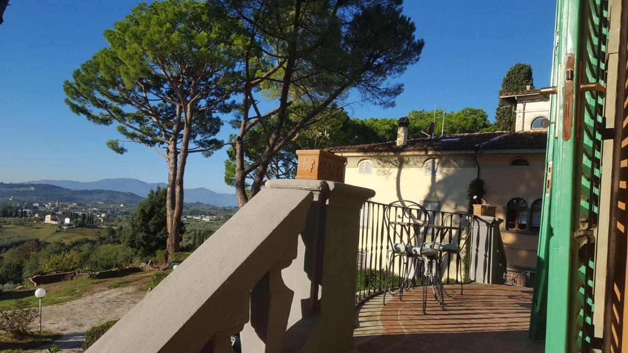 Alloggi In Villa Storica เปสเชีย ภายนอก รูปภาพ