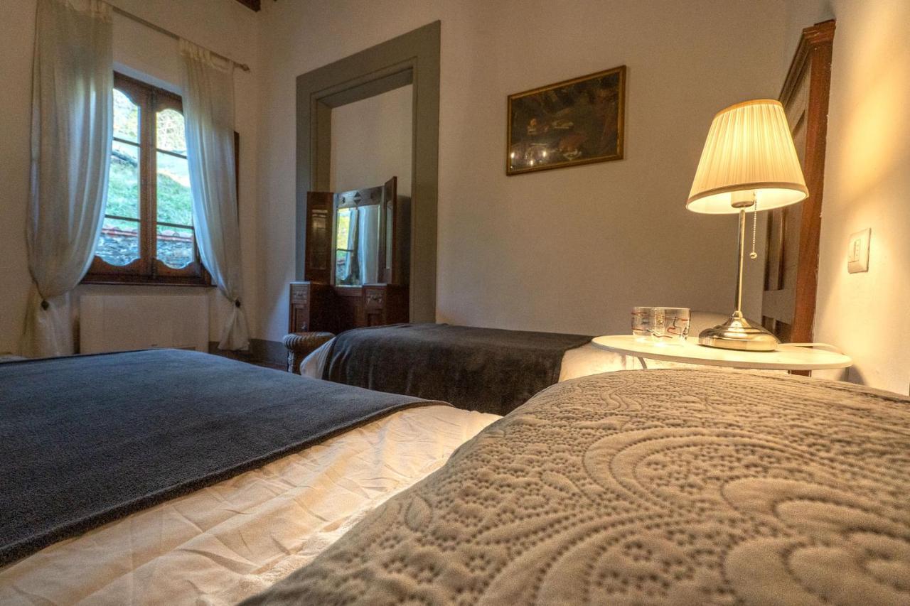 Alloggi In Villa Storica เปสเชีย ภายนอก รูปภาพ
