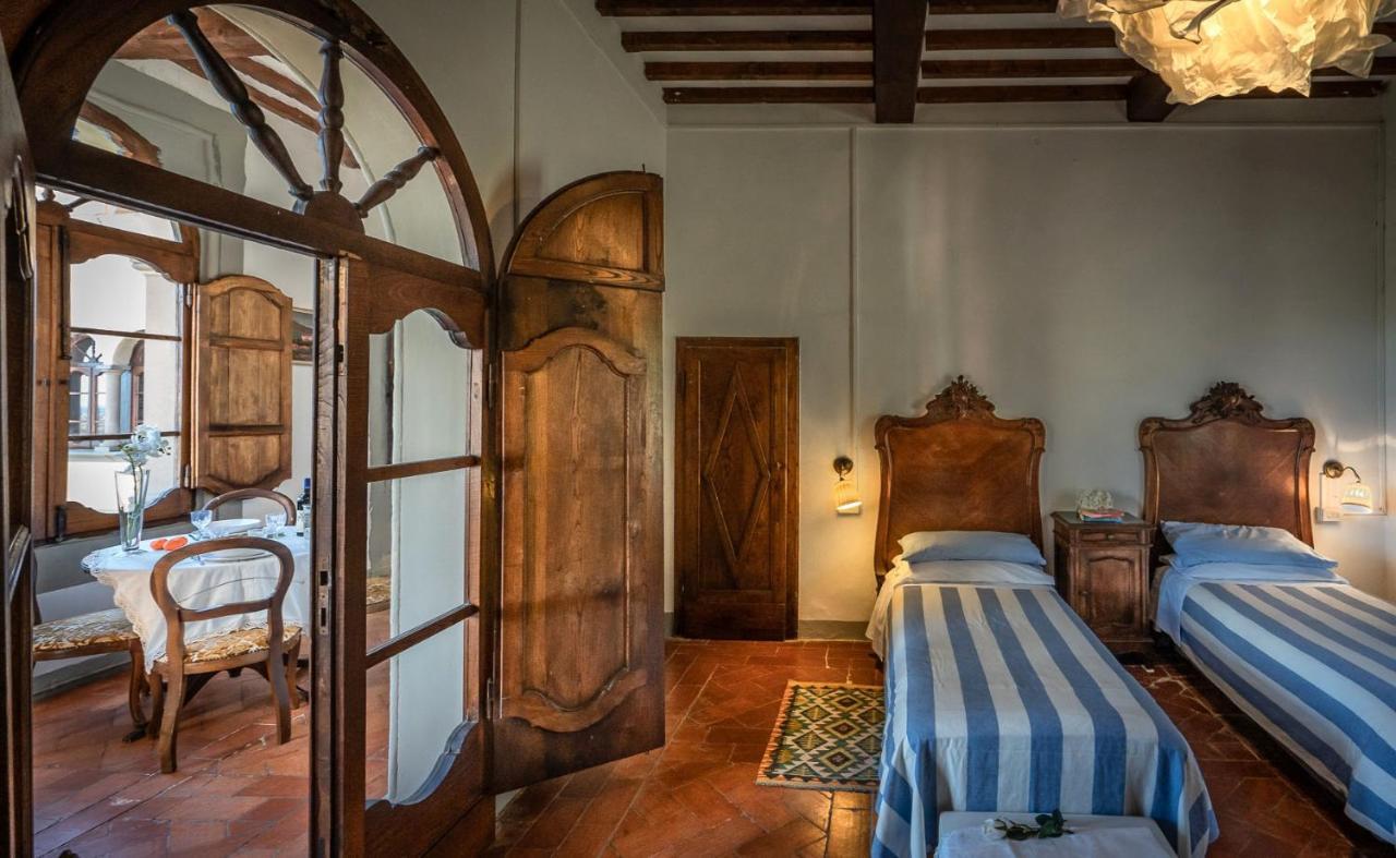 Alloggi In Villa Storica เปสเชีย ภายนอก รูปภาพ