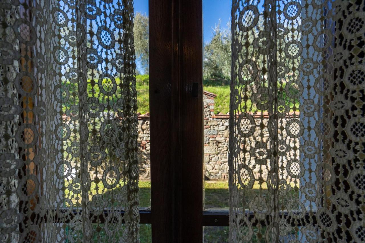 Alloggi In Villa Storica เปสเชีย ภายนอก รูปภาพ
